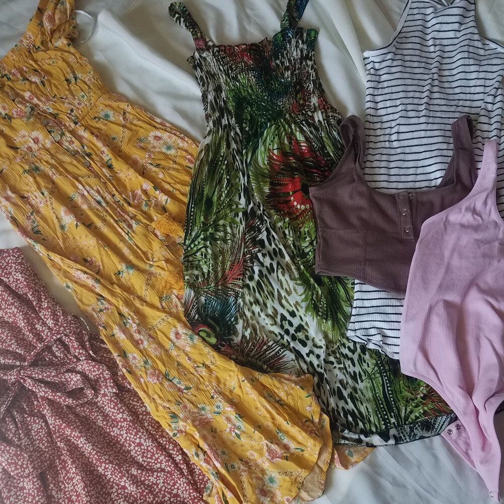 SALE! CLEAROUT! Resellers BUNDLE of 6 dresses/tops SIZE XS/S/M
